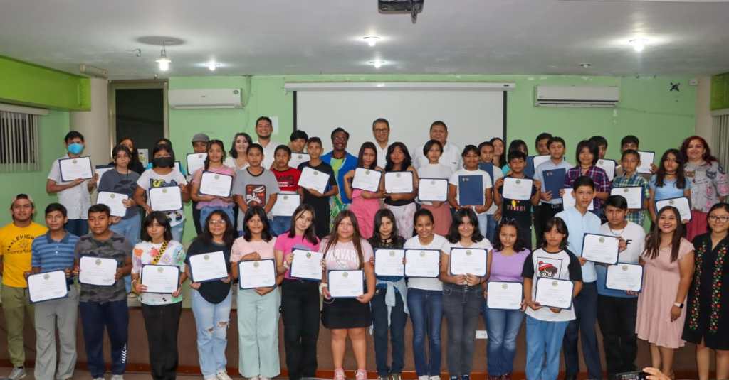 #Yucatán #UADY y Consulado de #EE.UU. promueven el inglés en adolescentes de escasos recursos 
