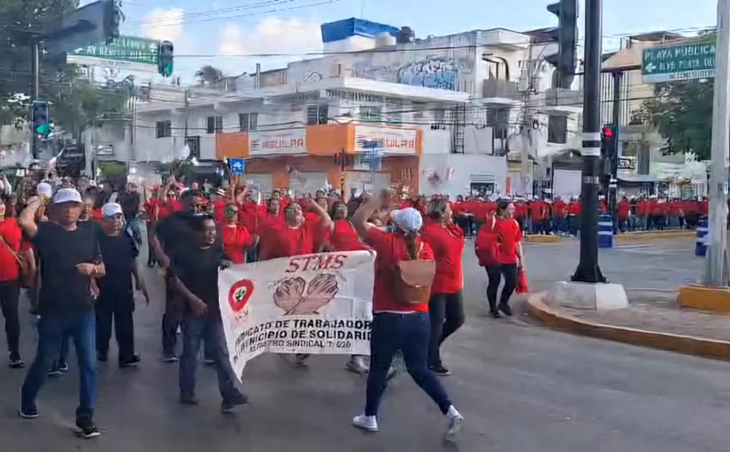 #QuintanaRoo Firme la huelga de trabajadores del ayuntamiento de #Solidaridad