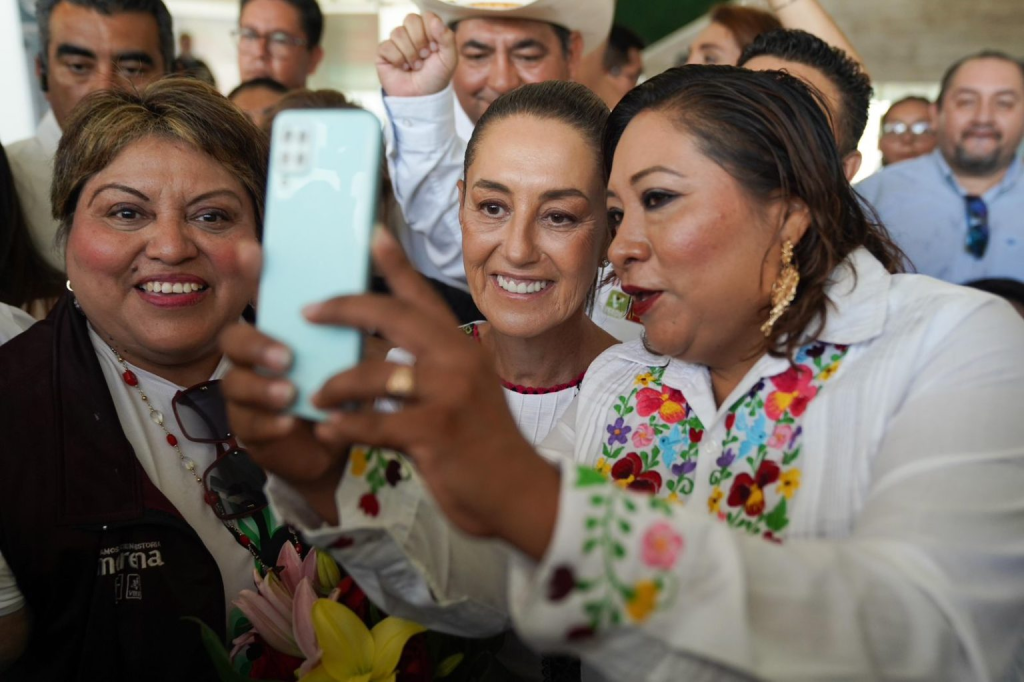 #Campeche «Vamos todos a apoyarla»: con gran alegría, militantes y simpatizantes reciben a #ClaudiaSheinbaum
